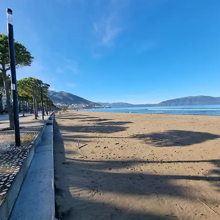 Bes' Marina Daire Avlonya